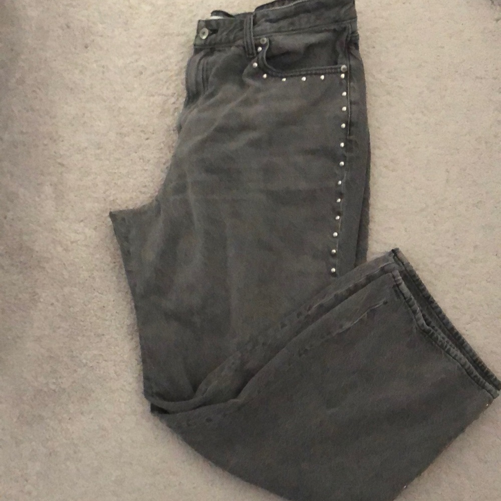 LAST CHANCE Abercrombie & Fitch studded jean